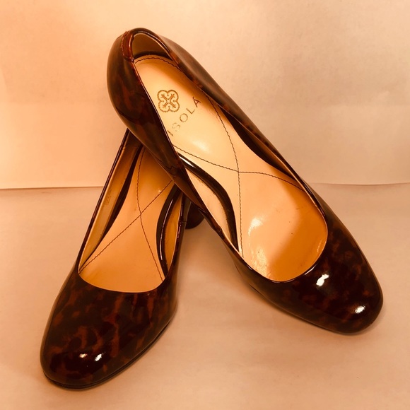 Isola Eleni Cinnamon Leopard Patent Pump - Picture 5 of 6